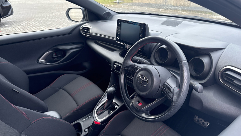 Toyota Yaris 1.5 Hybrid GR Sport 5dr CVT Hybrid Hatchback